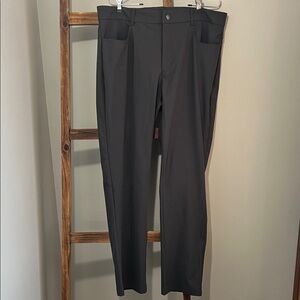 Old Navy Slim Men’s Pants 4-Way Stretch